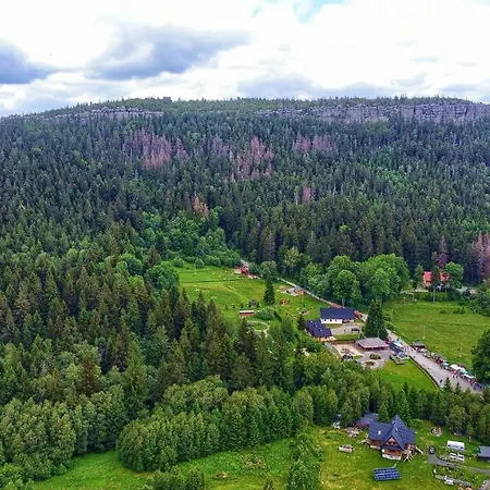 Restauracja&pokoje Gościnne *