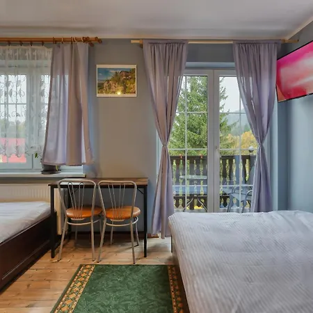 Restauracja & Goscinne * Karlow