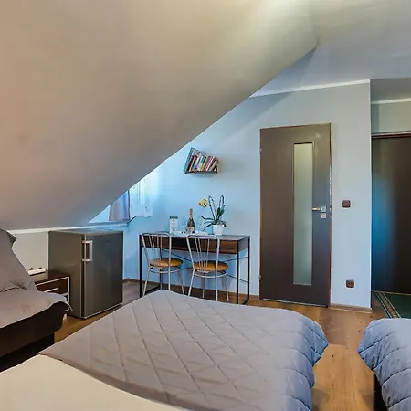 Han/Misafirhane Restauracja & Goscinne