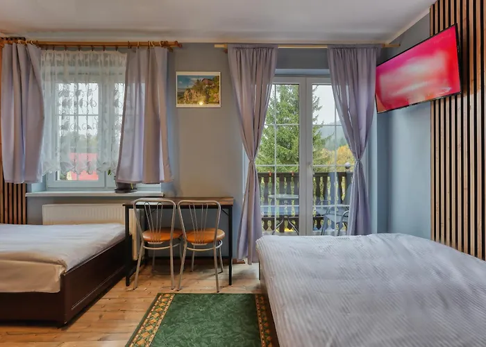 Restauracja & Goscinne * Карлув