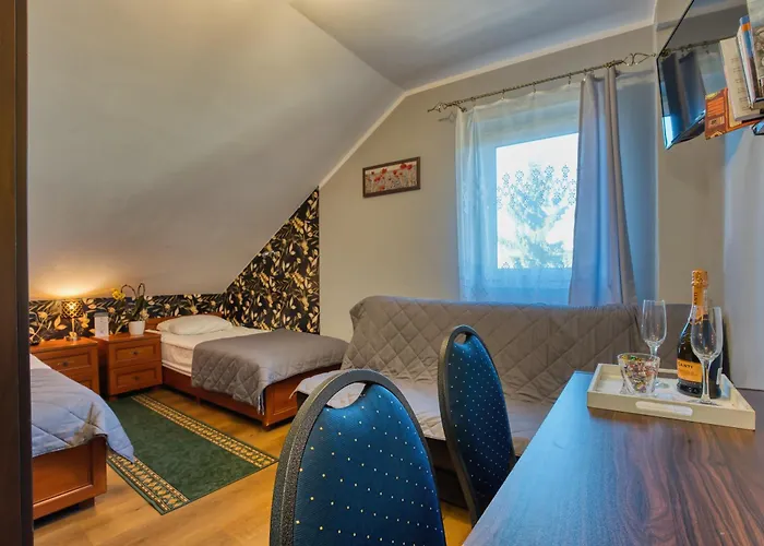 Inn Restauracja & Goscinne *